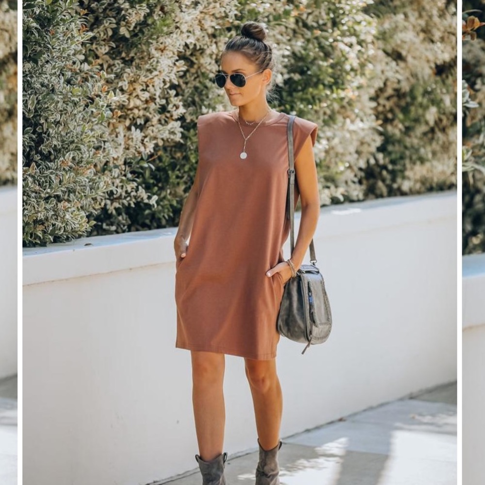 NWOT VICI Collection Cotton Pocketed Dress